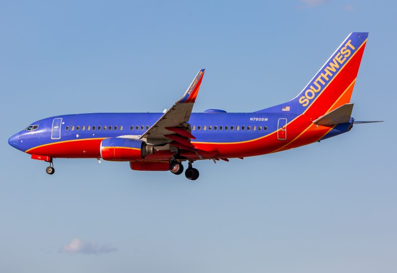 Photo of N760SW - Southwest Airlines Boeing 737-700 at BWI on AeroXplorer Aviation Database