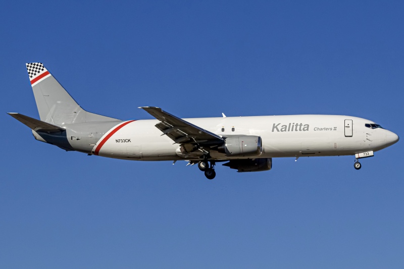 Photo of N733CK - Kalitta Charters Boeing 737-400 at TUL on AeroXplorer Aviation Database