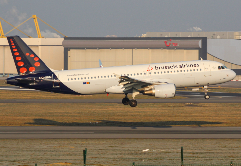 Photo of OO-SNM - Brussels Airlines Airbus A320 at BRU on AeroXplorer Aviation Database