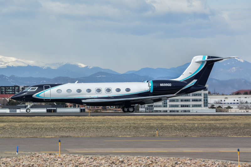 Photo of N699GD - PRIVATE Gulfstream G650 at APA on AeroXplorer Aviation Database