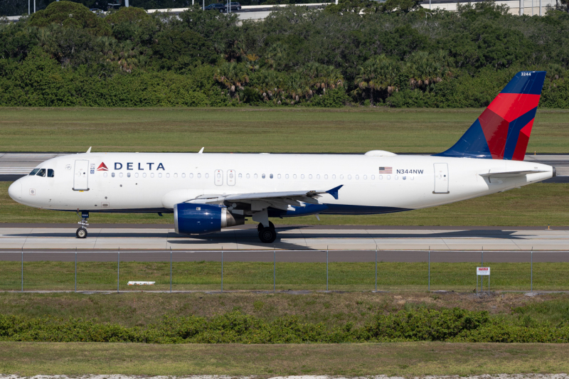 Photo of N334NW - Delta Airlines Airbus A320 at TPA on AeroXplorer Aviation Database
