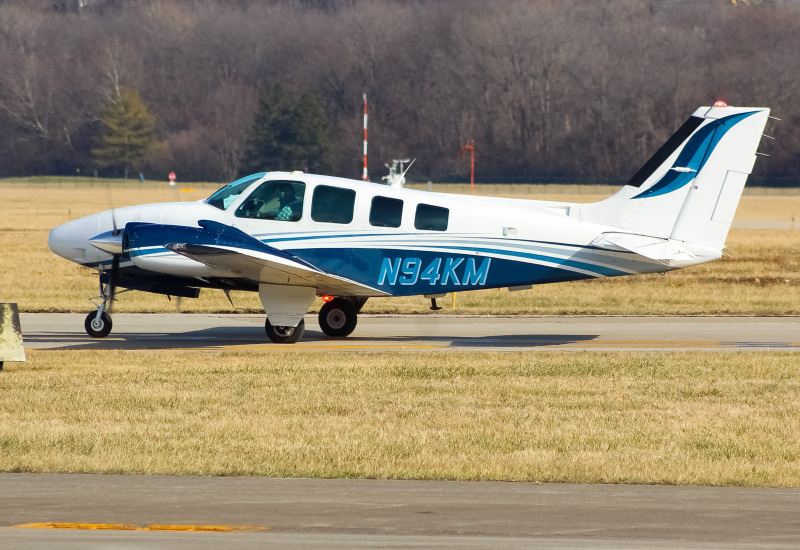 Photo of N94KM - PRIVATE  Beechcraft 58 Baron at LUK on AeroXplorer Aviation Database