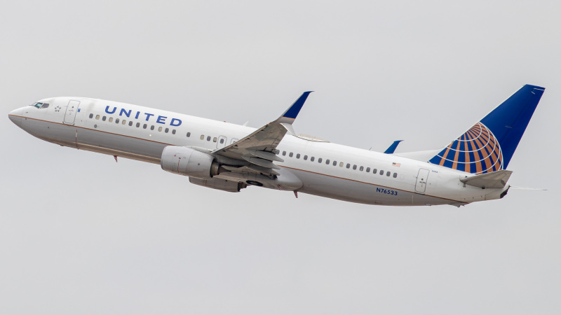 Photo of N76533 - United Airlines Boeing 737-800 at LAX on AeroXplorer Aviation Database