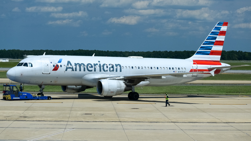 Photo of N107US - American Airlines Airubs A320-200 at RIC on AeroXplorer Aviation Database
