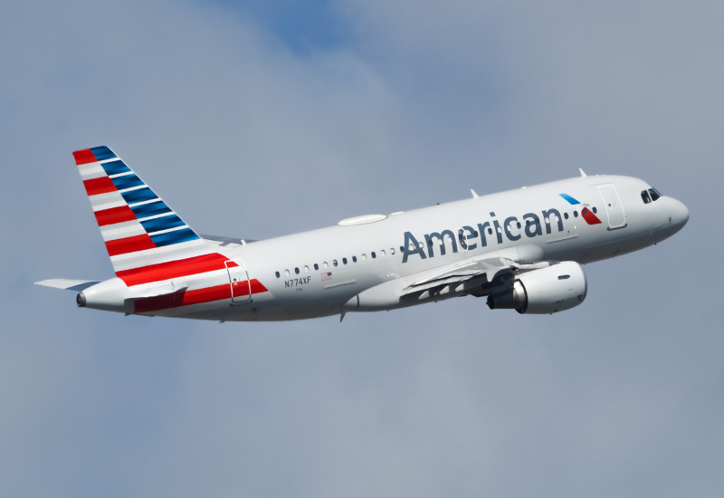 Photo of N774XF - American Airlines Airbus A319 at EWR on AeroXplorer Aviation Database