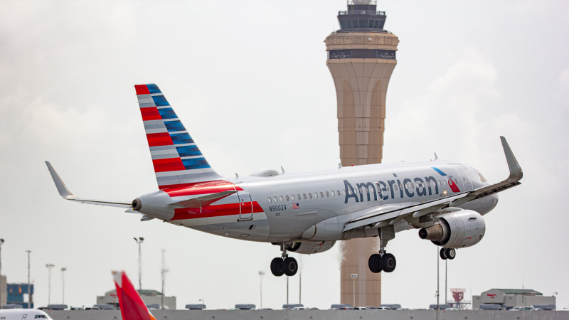 Photo of N90024 - American Airlines Airbus A319 at MIA on AeroXplorer Aviation Database