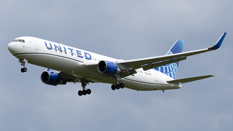 Photo of N649UA - United Airlines Boeing 767-300ER at IAD on AeroXplorer Aviation Database