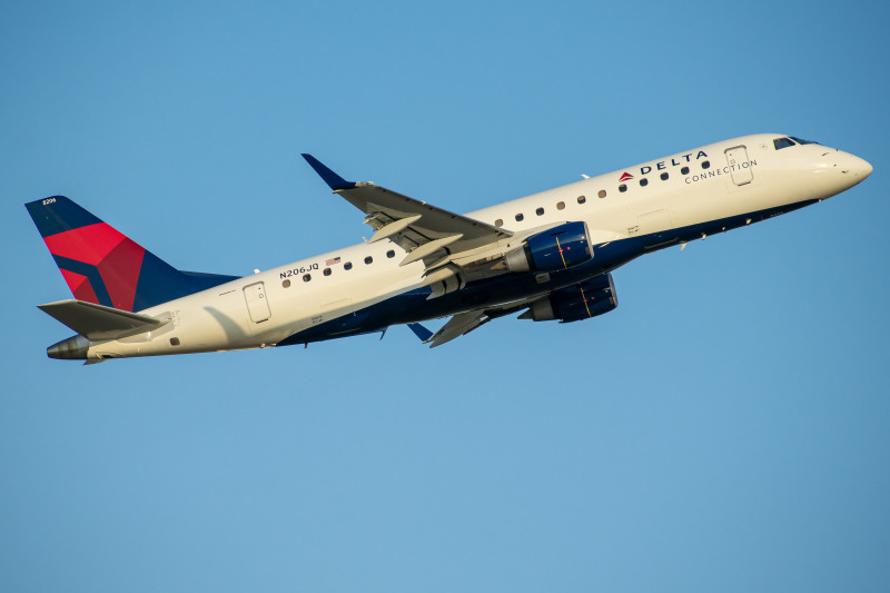 Photo of N206JQ - Delta Connection Embraer E175 at MCO on AeroXplorer Aviation Database