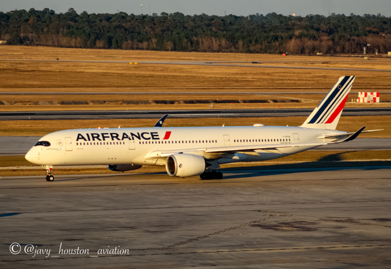 Photo of F-HTYA - Air France Airbus A350-900 at IAH on AeroXplorer Aviation Database