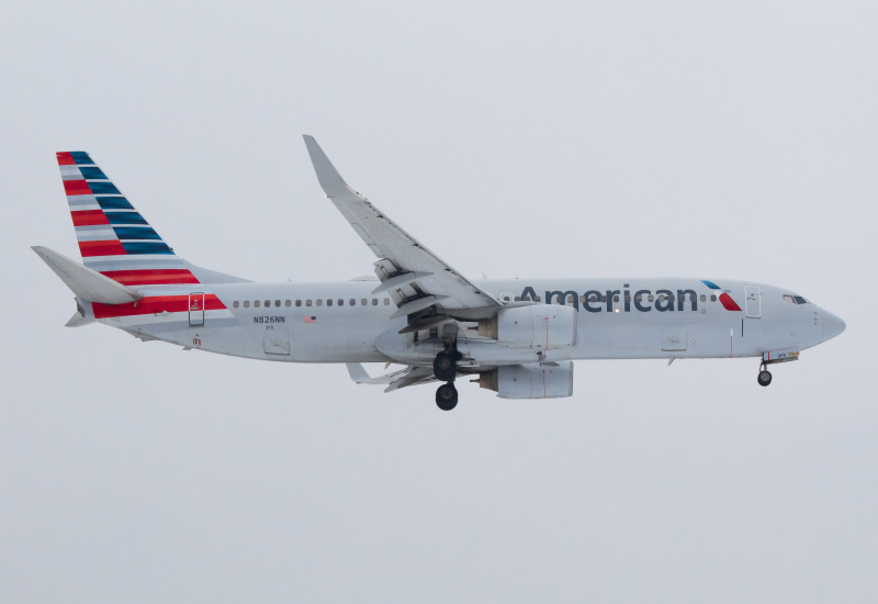 Photo of N826NN - American Airlines Boeing 737-800 at EWR on AeroXplorer Aviation Database