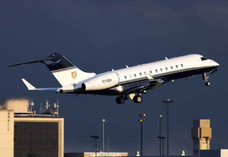 Photo of N74DH - PRIVATE BD6000 at DFW on AeroXplorer Aviation Database