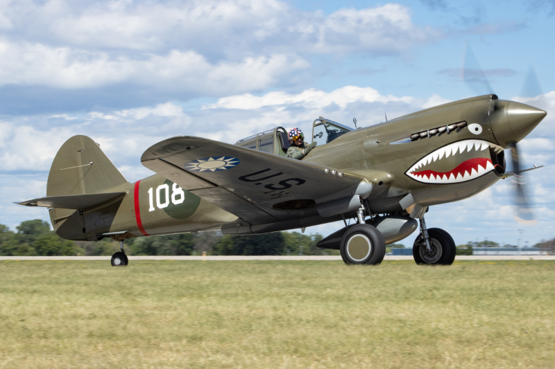 Photo of N194IP - PRIVATE Curtiss P-40 Warhawk at OSH on AeroXplorer Aviation Database