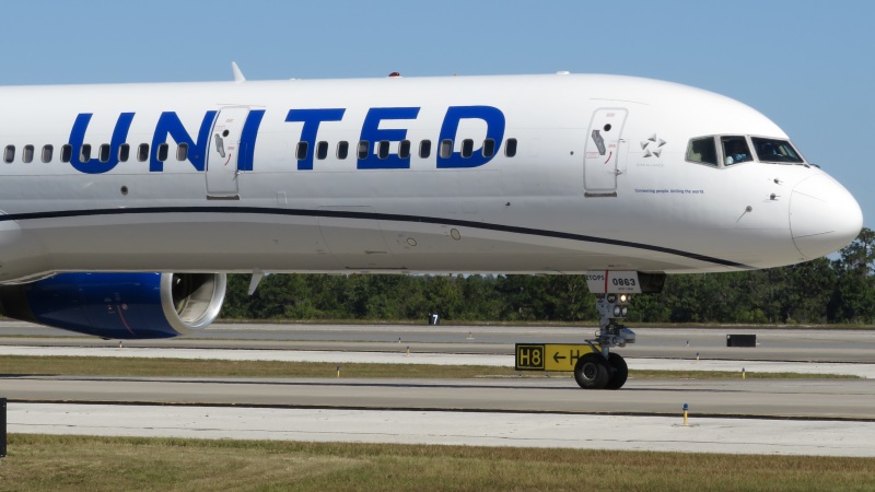 Photo of N57863 - United Airlines Boeing 757-300 at MCO on AeroXplorer Aviation Database