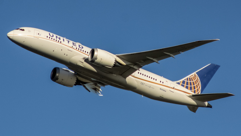 Photo of N20904 - United Airlines Boeing 787-8 at IAD on AeroXplorer Aviation Database