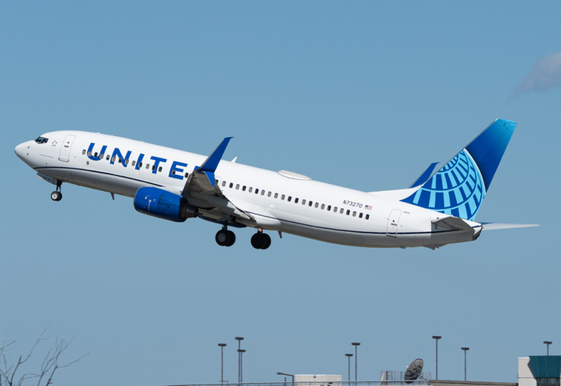 Photo of N73270 - United Airlines Boeing 737-800 at ORD on AeroXplorer Aviation Database