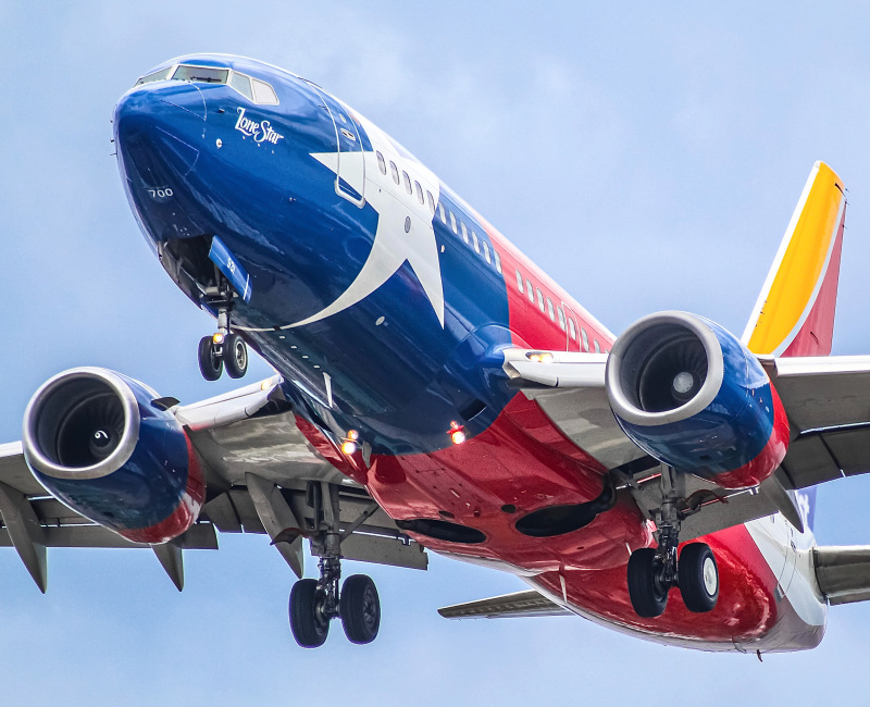 Photo of N931WN - Southwest Airlines Boeing 737-700 at MKE on AeroXplorer Aviation Database
