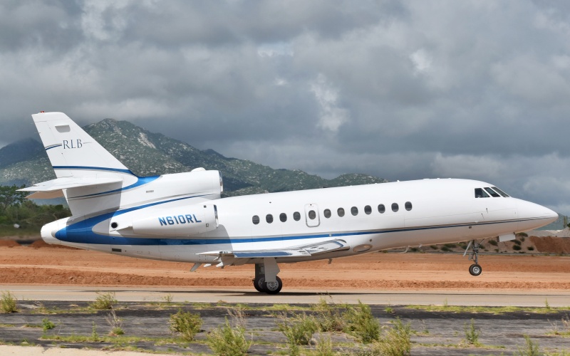 Photo of N610RL - PRIVATE Dassault Falcon 900EX at CSL on AeroXplorer Aviation Database