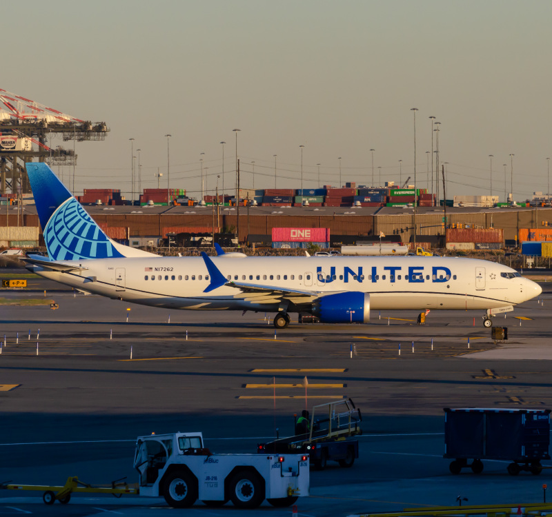 Photo of N17262 - United Airlines Boeing 737 MAX 8 at EWR on AeroXplorer Aviation Database