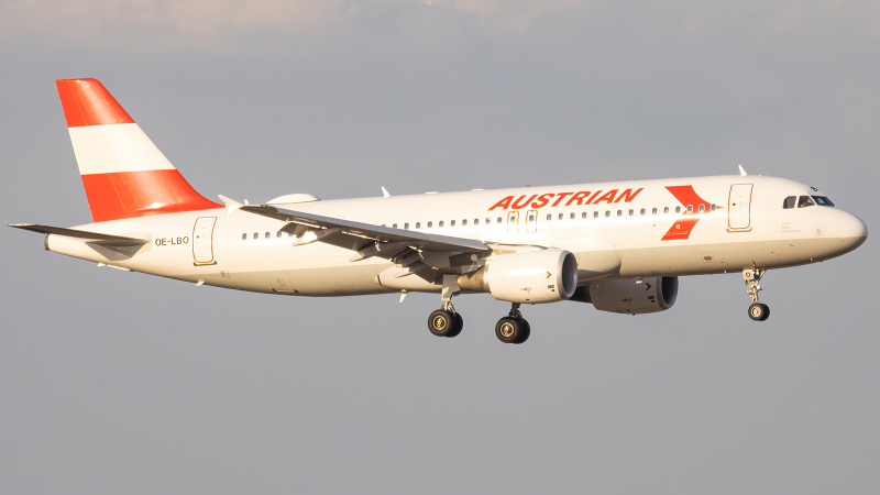 Photo of OE-LBO - Austrian Airlines Airbus A320 at VIE on AeroXplorer Aviation Database