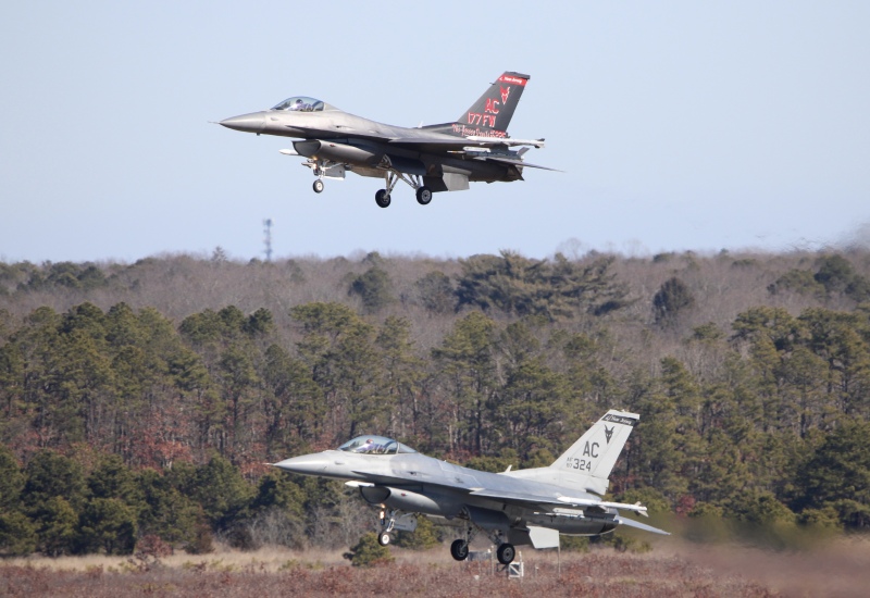 Photo of 87-0225 - Air National Guard General Dynamics F-16 Fighting Falcon at ACY on AeroXplorer Aviation Database