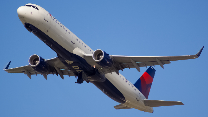 Photo of N362DN - Delta Airlines Airbus A321-200 at ATL on AeroXplorer Aviation Database