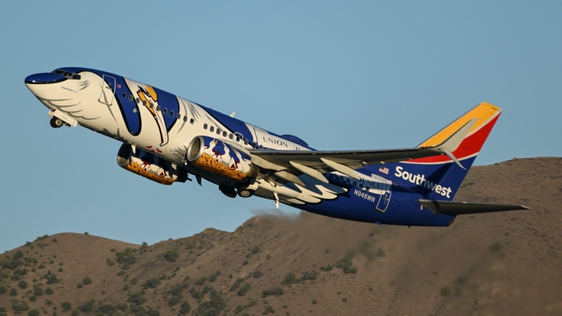 Photo of N946WN - Southwest Airlines Boeing 737-700 at KRNO on AeroXplorer Aviation Database