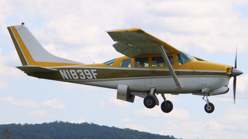 Photo of N1839F - PRIVATE Cessna 210 at 08N on AeroXplorer Aviation Database