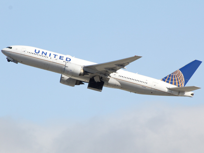Photo of N76010 - United Airlines Boeing 777-200ER at LAX on AeroXplorer Aviation Database