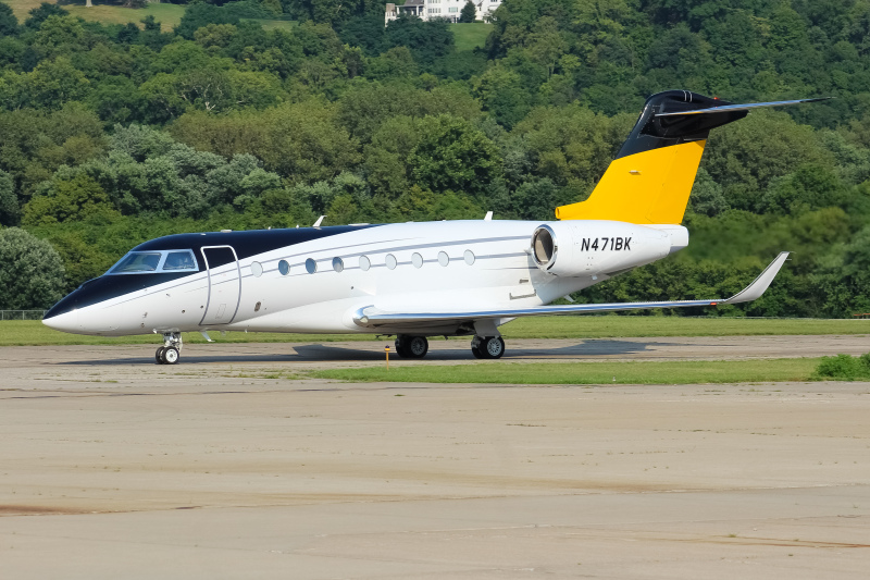 Photo of N471BK - PRIVATE  Gulfstream G280 at LUK on AeroXplorer Aviation Database