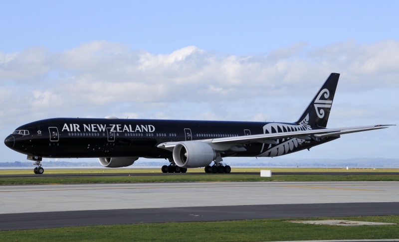 Photo of ZK-OKQ - Air New Zealand Boeing 777-300ER at AKL on AeroXplorer Aviation Database