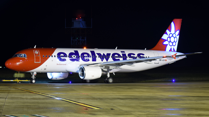 Photo of HB-JLP - Edelweiss Air Airbus A320 at NWI on AeroXplorer Aviation Database
