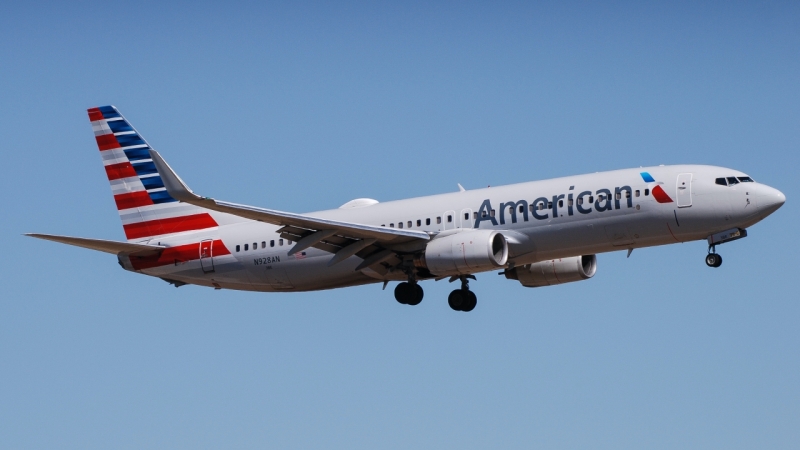 Photo of N928AN - American Airlines Boeing 737-800 at DFW on AeroXplorer Aviation Database