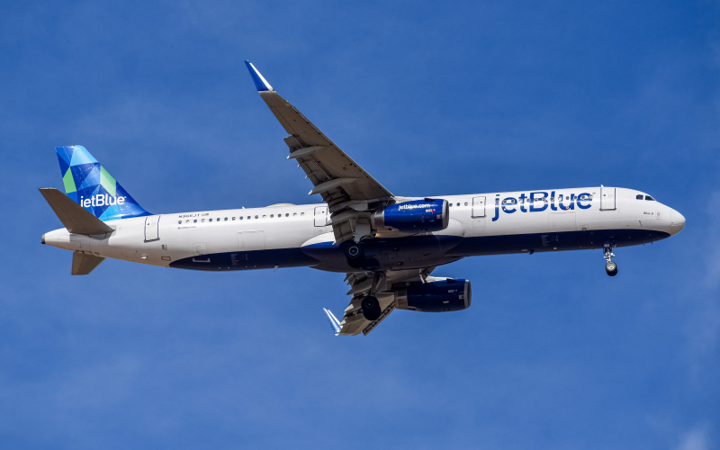 Photo of N966JT - JetBlue Airways Airbus A321-200 at DEN on AeroXplorer Aviation Database