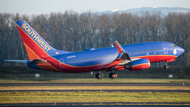 Photo of N906WN - Southwest Airlines Boeing 737-700 at PDX on AeroXplorer Aviation Database