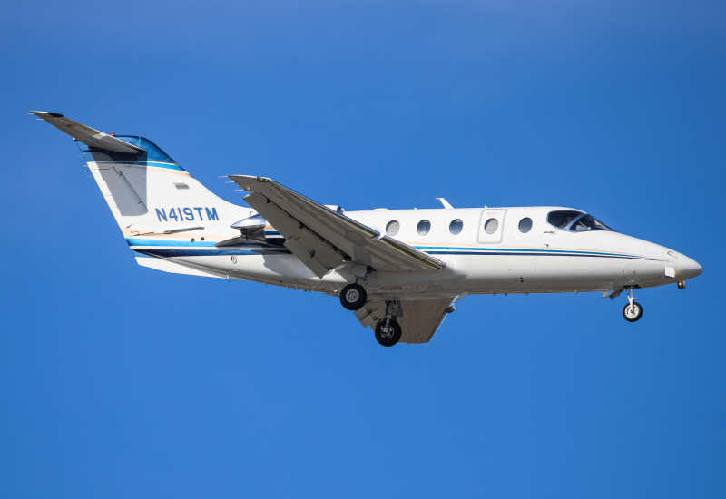 Photo of N419TM - PRIVATE Hawker Beechcraft 400XP at BWI on AeroXplorer Aviation Database