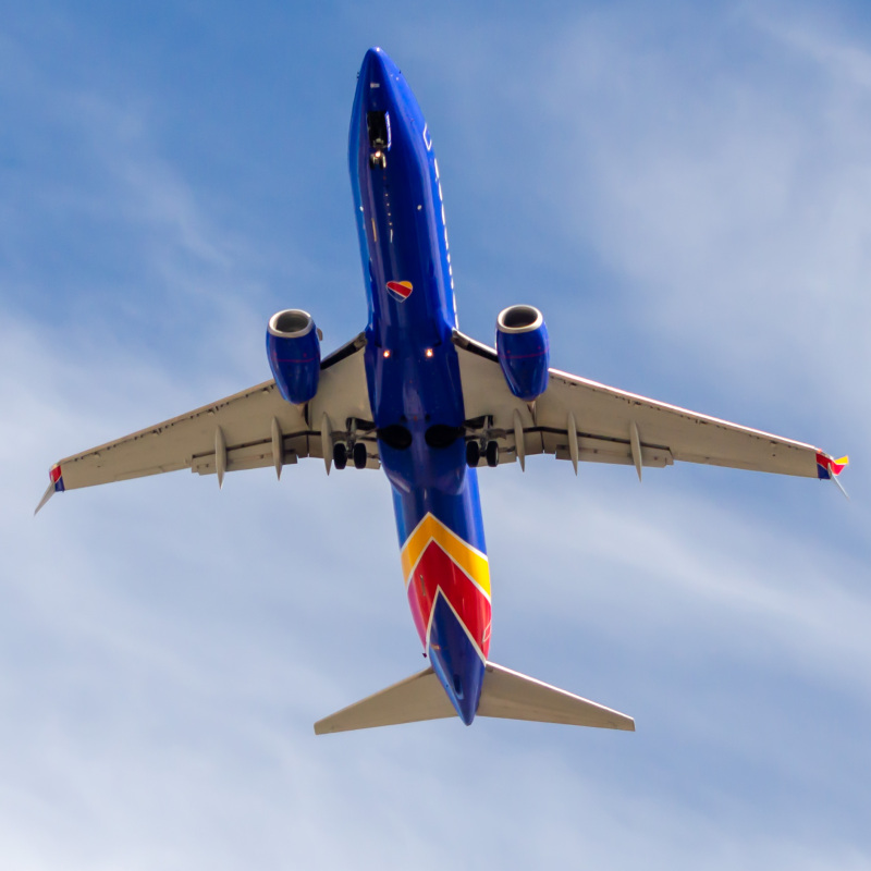 Photo of N8582Z - Southwest Airlines Boeing 737-800 at PHX on AeroXplorer Aviation Database