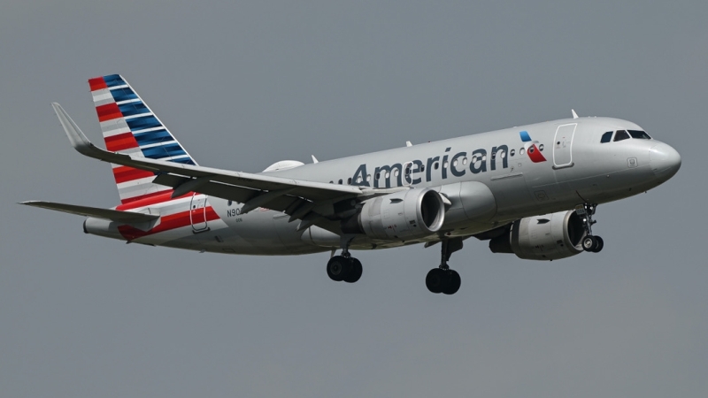 Photo of N9006 - American Airlines Airbus A319 at DFW on AeroXplorer Aviation Database