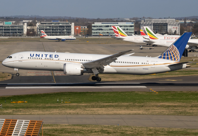 Photo of N29968 - United Airlines Boeing 787-9 at LHR on AeroXplorer Aviation Database