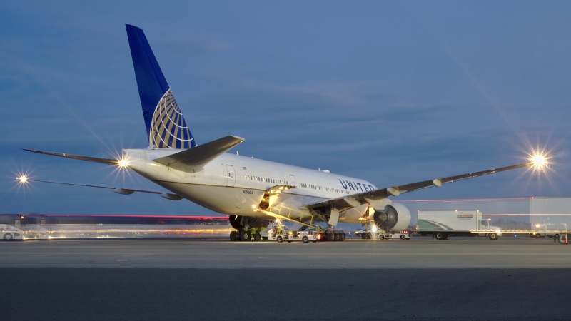 Photo of N793UA - United Airlines Boeing 777-200 at CLT on AeroXplorer Aviation Database