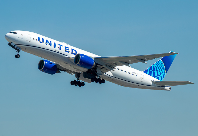 Photo of N209UA - United Airlines Boeing 777-200 at LAX on AeroXplorer Aviation Database