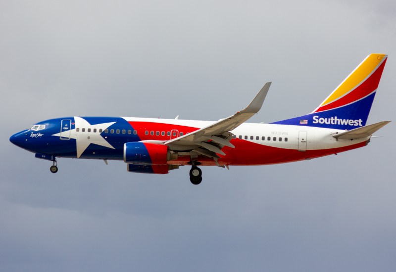 Photo of N931WN - Southwest Airlines Boeing 737-700 at PHX on AeroXplorer Aviation Database