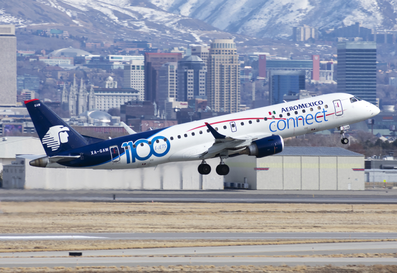 Photo of XA-GAW - Aeromexico Connect Embraer E190 at SLC on AeroXplorer Aviation Database