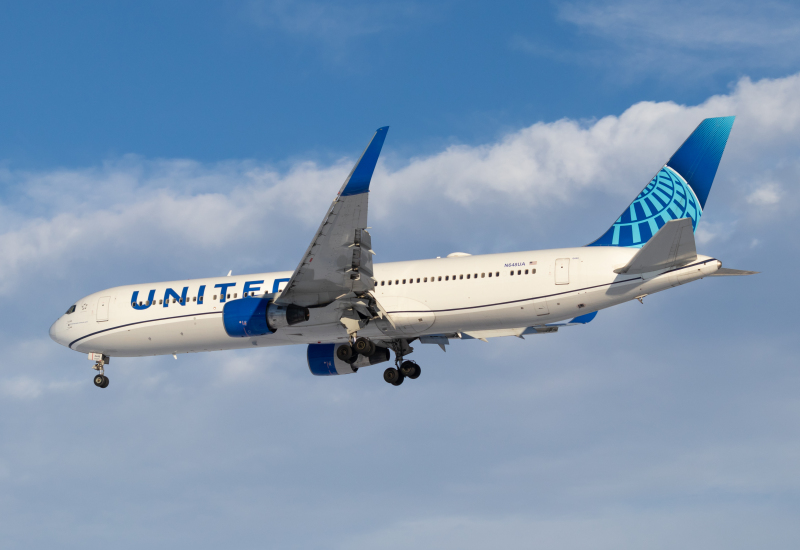Photo of N648UA - United Airlines Boeing 767-300ER at IAD on AeroXplorer Aviation Database