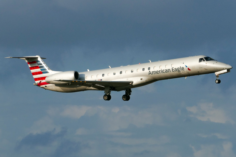 Photo of N676AE - American Eagle Embraer ERJ145 at DFW on AeroXplorer Aviation Database