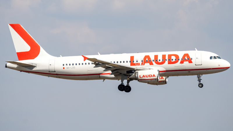 Photo of 9H-LOS - Lauda Air Airbus A320 at VIE on AeroXplorer Aviation Database