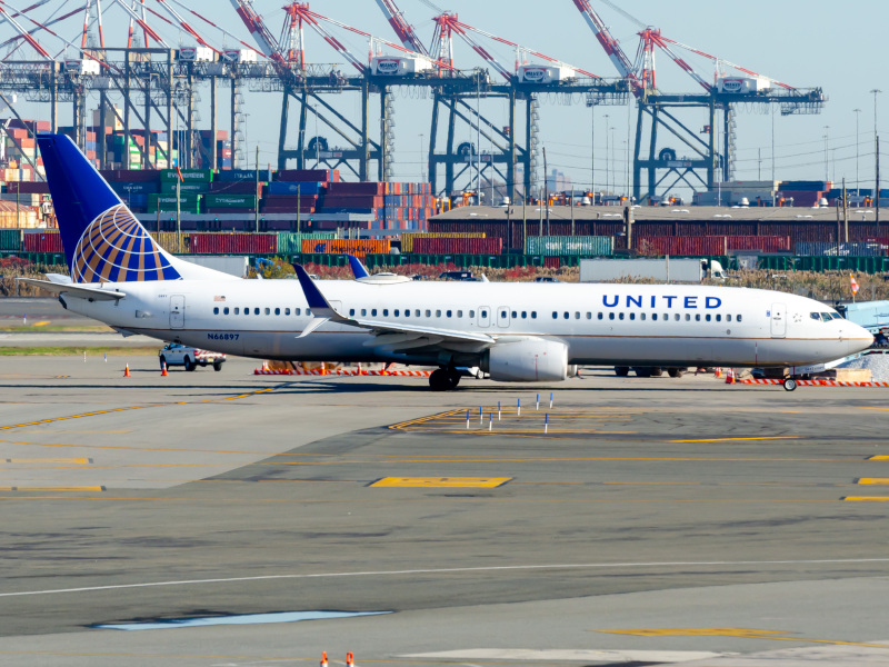 Photo of N66897 - United Airlines Boeing 737-900 at EWR on AeroXplorer Aviation Database