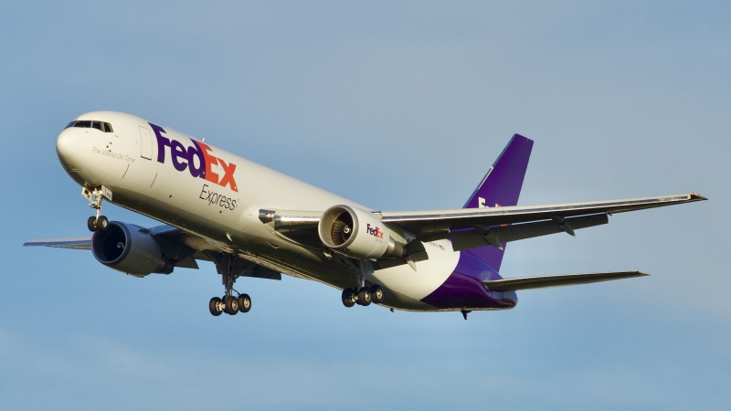 Photo of N189FE - FedEx Boeing 767-300F at IAH on AeroXplorer Aviation Database