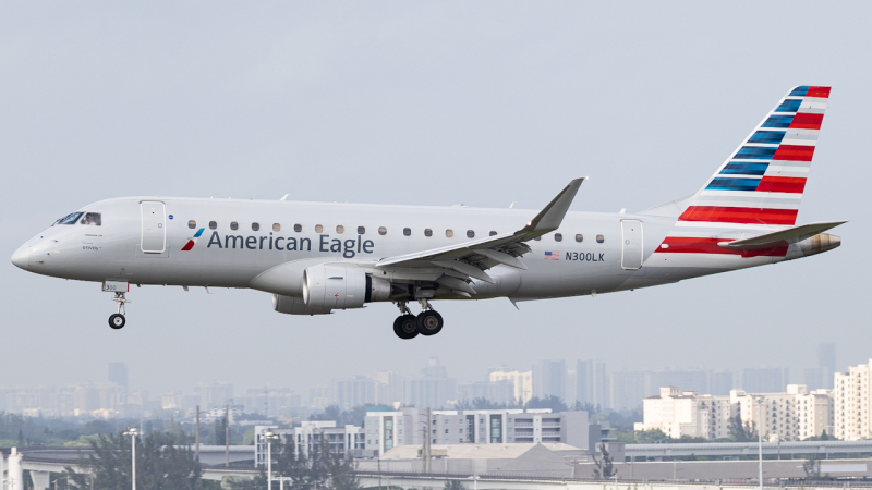 Photo of N300LK - American Eagle Embraer E175 at MIA on AeroXplorer Aviation Database