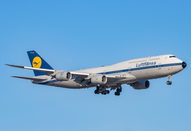 Photo of D-ABYT - Lufthansa Boeing 747-8i at EWR on AeroXplorer Aviation Database