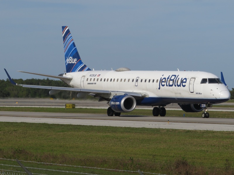Photo of N337JB - JetBlue Airways Embraer E190 at MCO on AeroXplorer Aviation Database